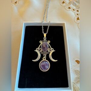 Purple and silver colored Necklace 20 inches